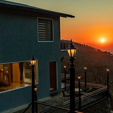 Stayvista At Sunset Springs With Pool & Views Nainital Bagian luar foto